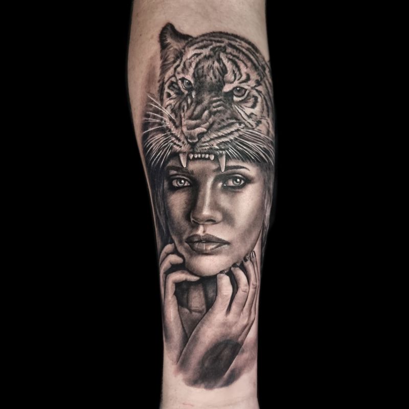 Tattoo by Gabriel Basleaga